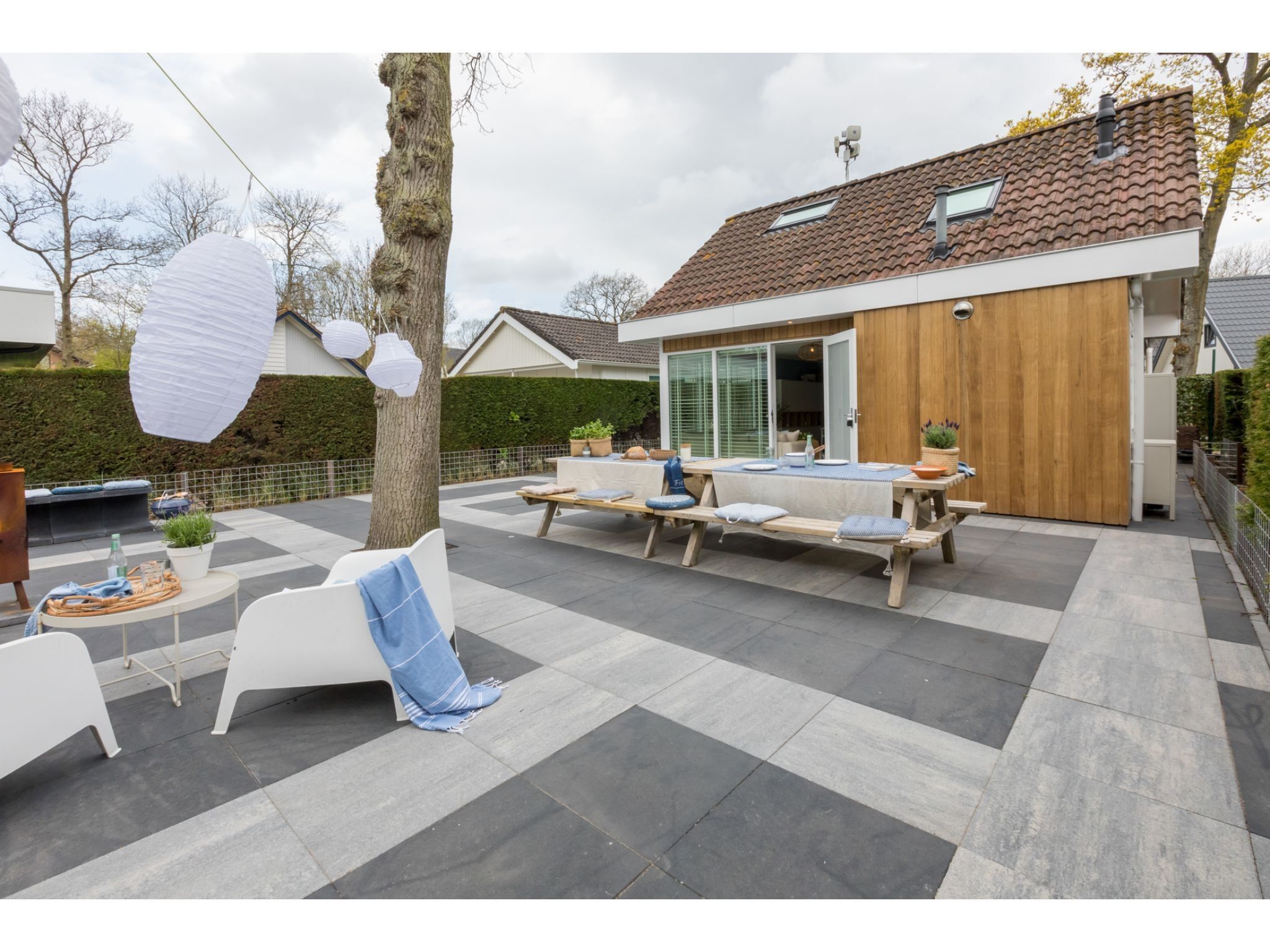 Het terras van Noordendolfer 2 huisje 51 in Zoutelande