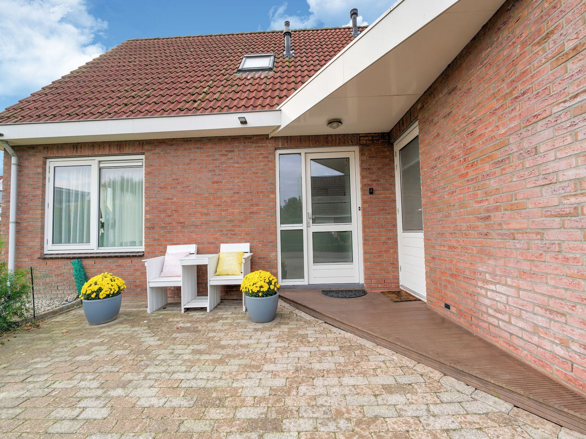 Het terras van Zonnig Hosterwold in Zeewolde