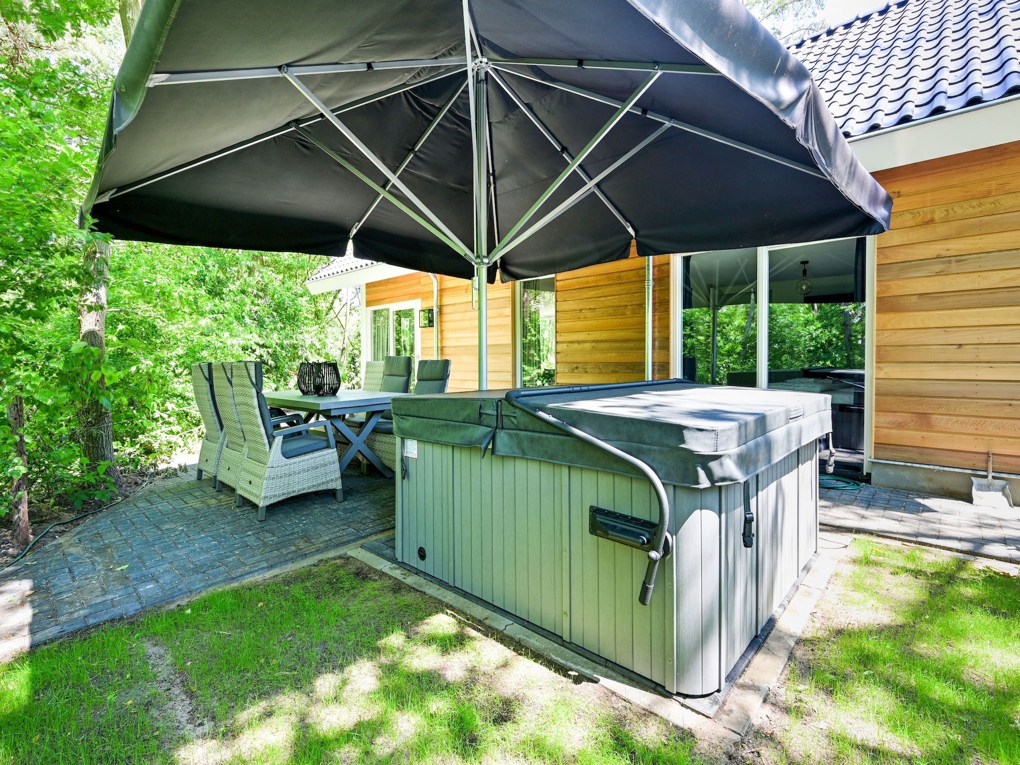 Het terras van Uitzicht in Reutum