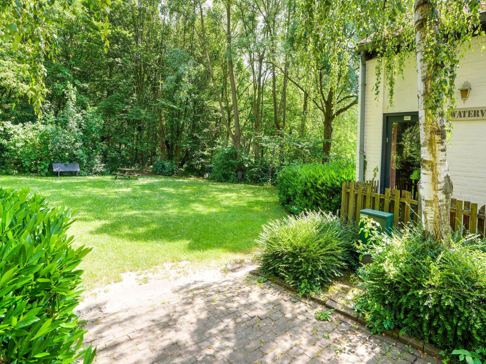 De tuin van Waterval 8P in Ulestraten
