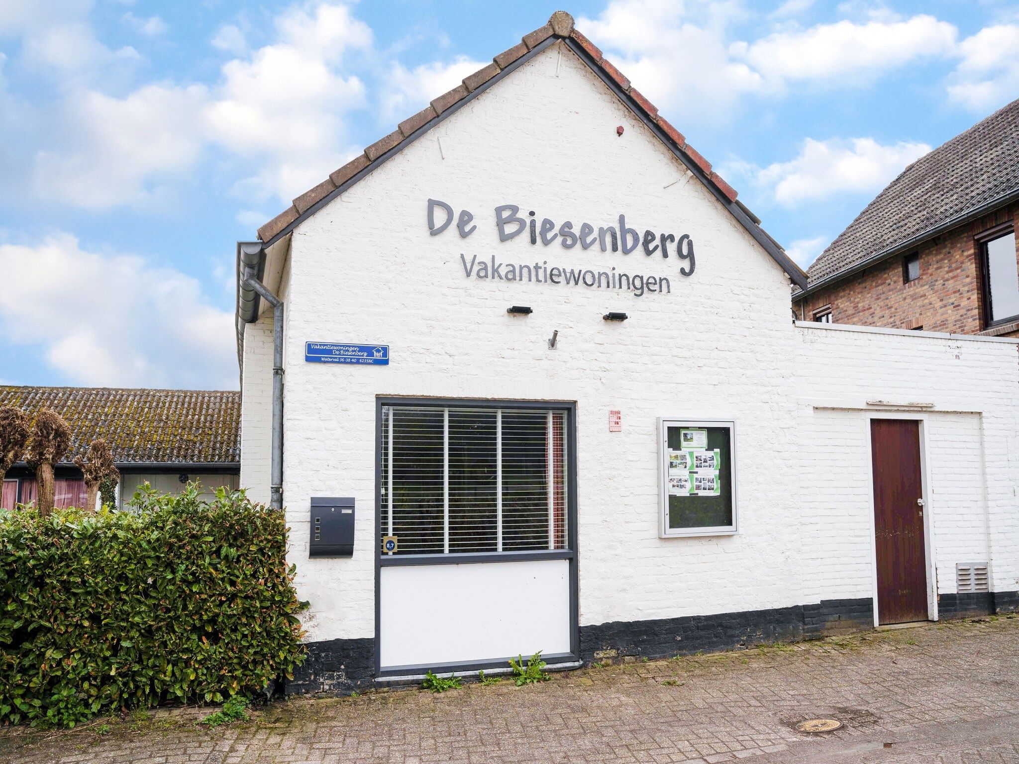 De buitenkant van De Wingerd 10P in Ulestraten