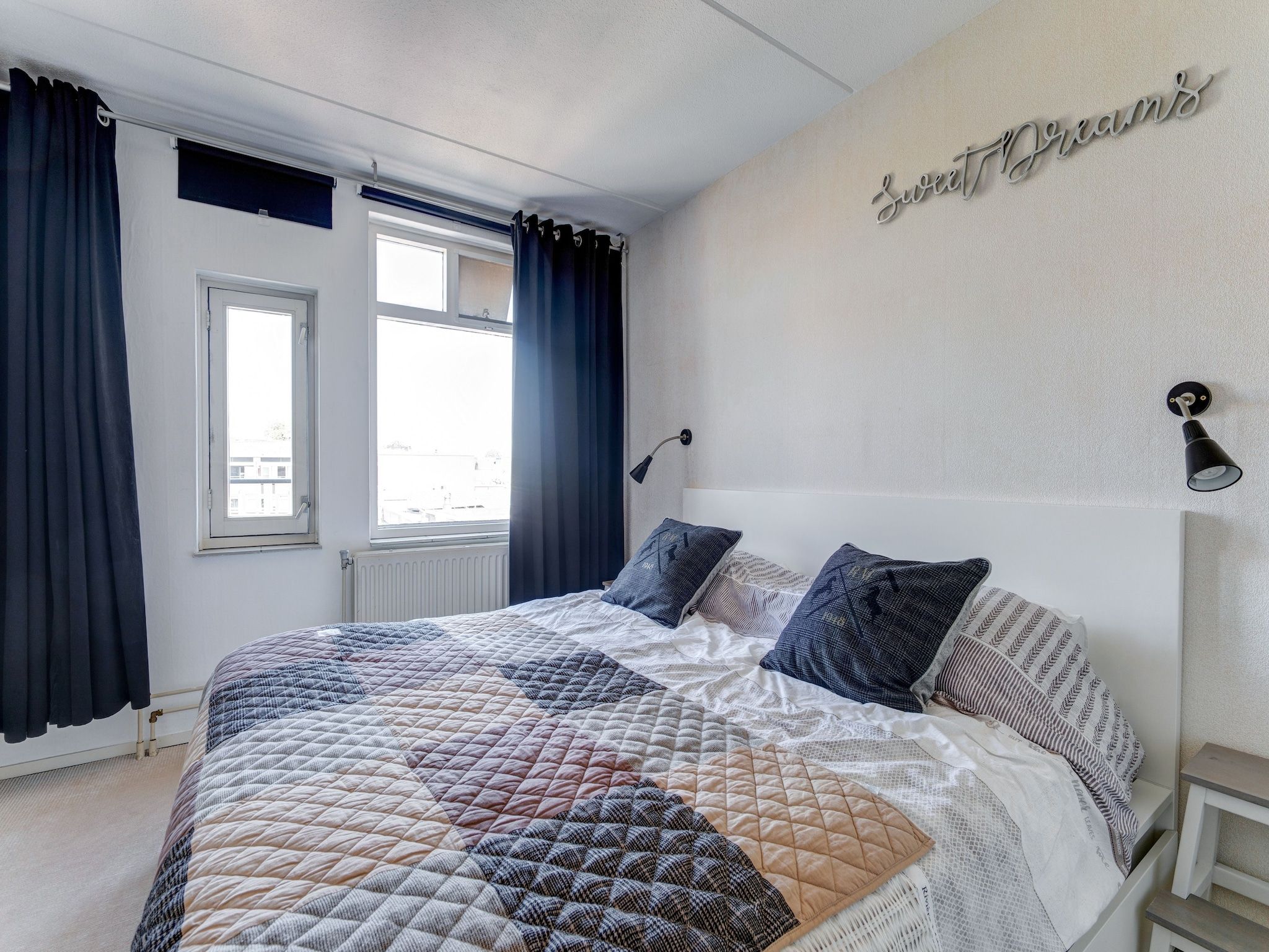 Een slaapkamer van Ruim appartement in centrum Leeuwarden in Leeuwarden