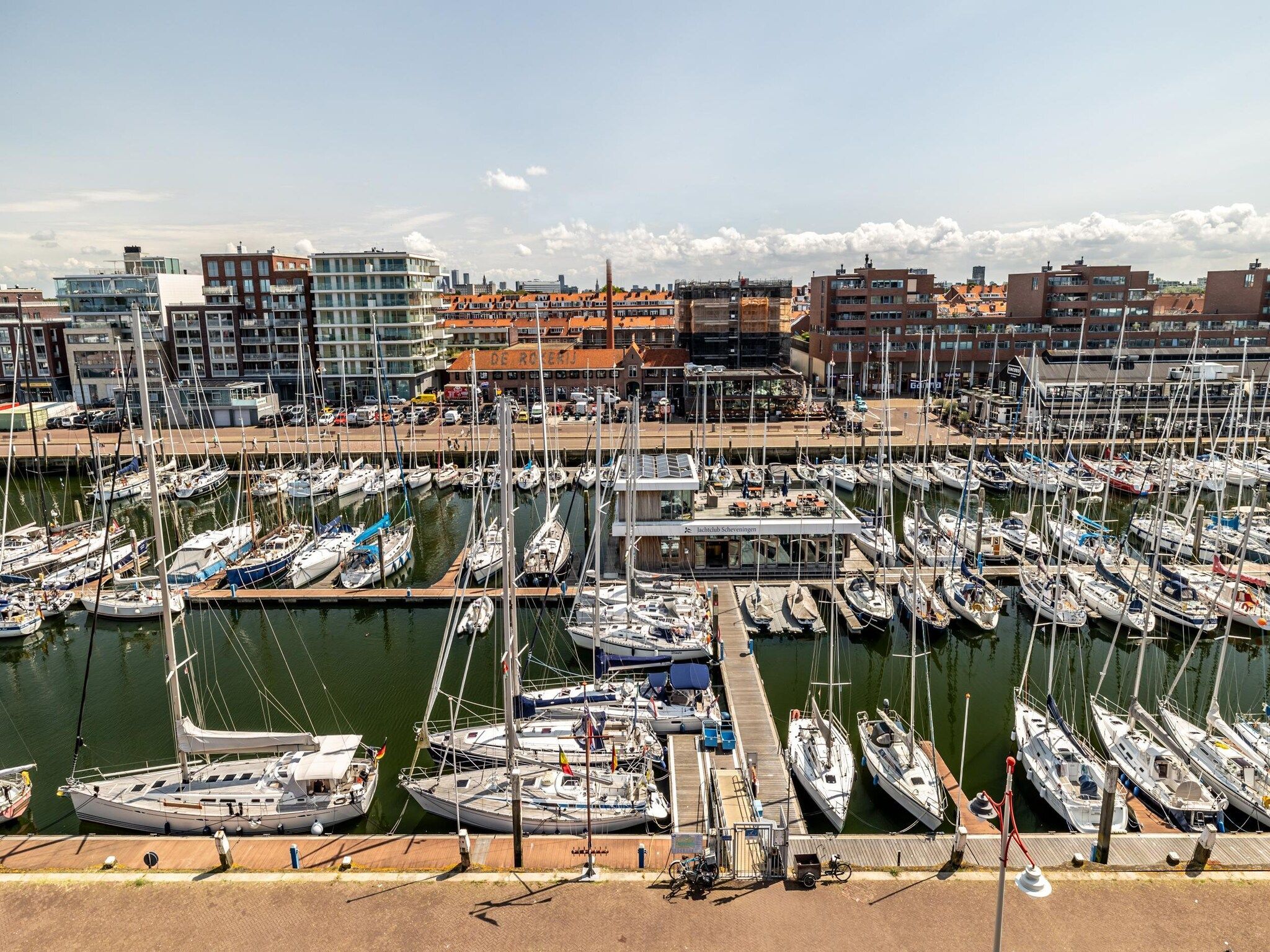 Het uitzicht vanaf Scheveningen Harbour 42A in Den Haag