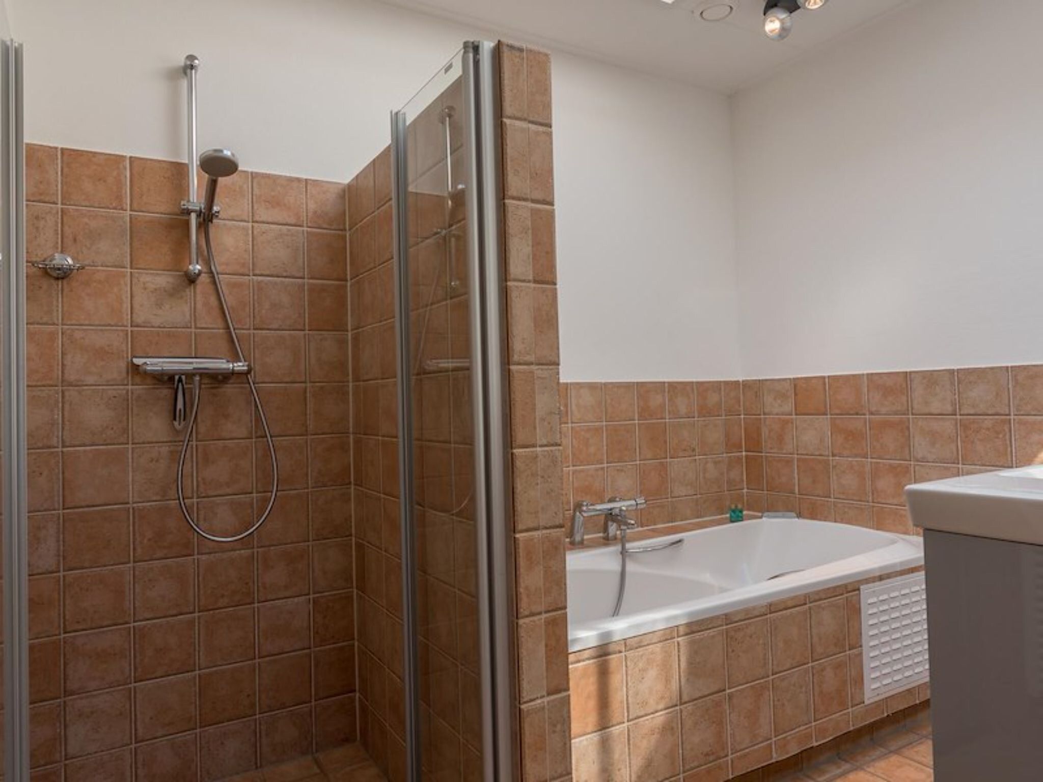 De badkamer van Zilte Bries in De Koog Texel