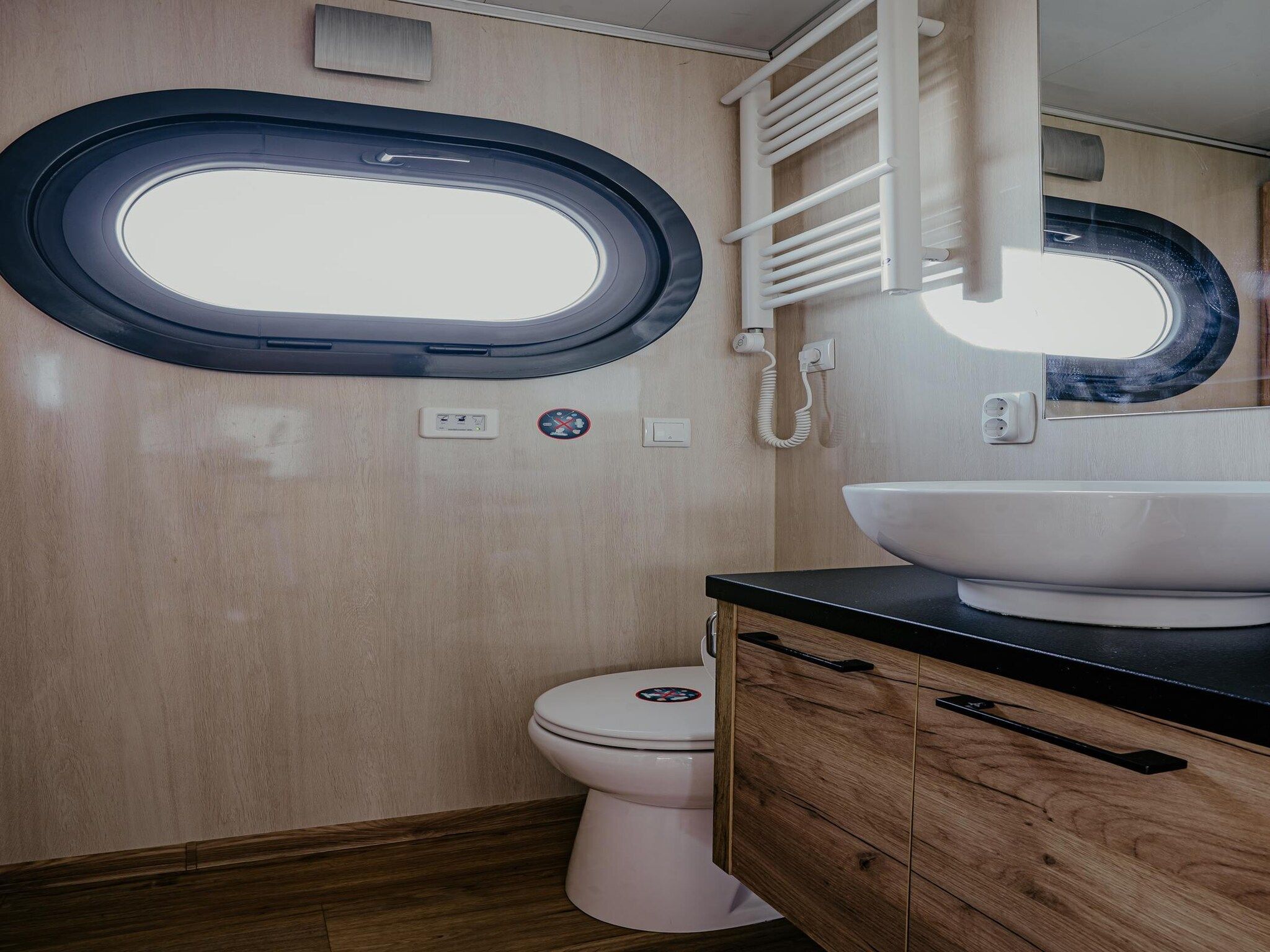 De badkamer van Waterpark de Meerparel 10 in Uitgeest