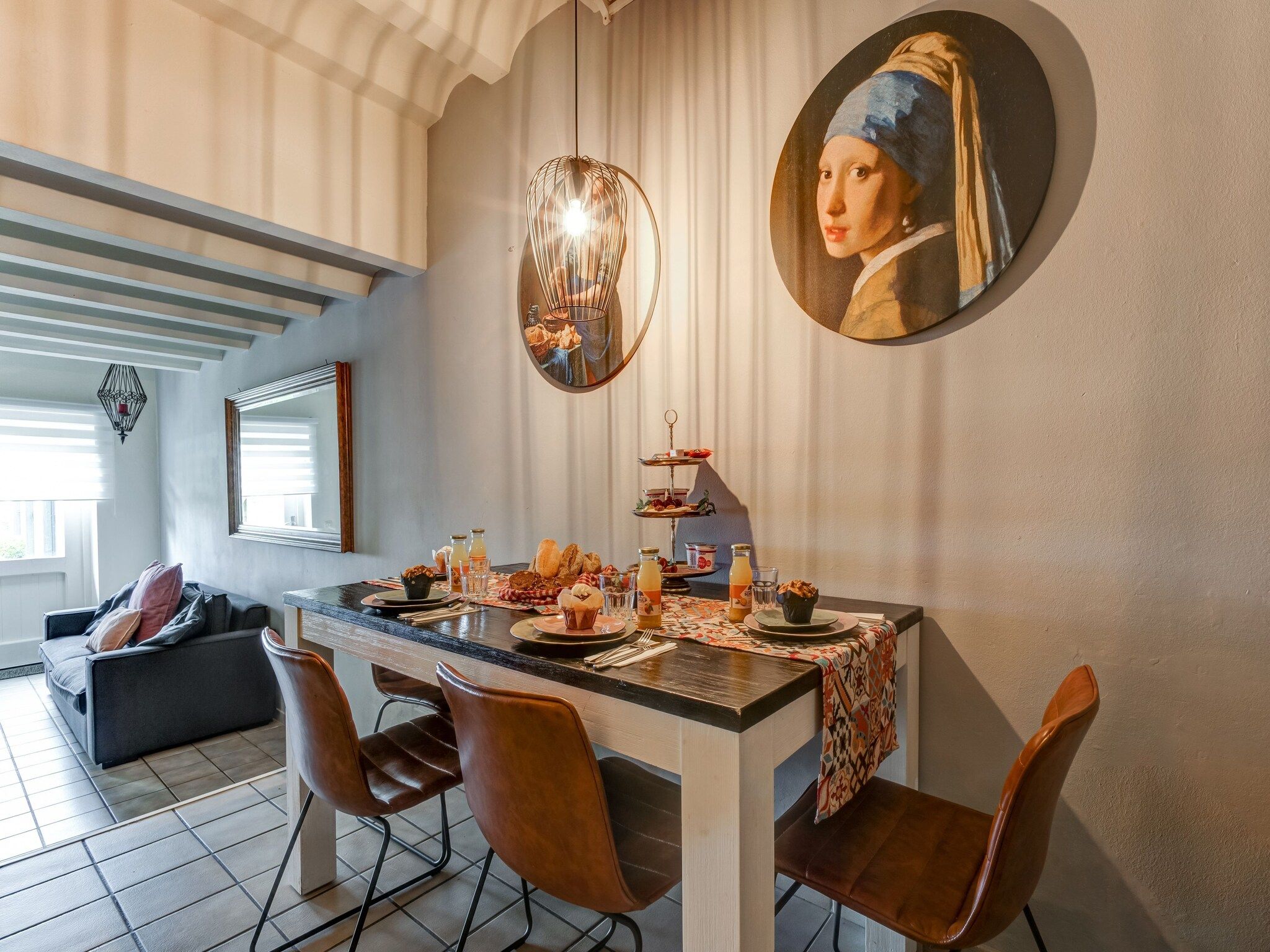 De eetkamer van Valleyview Cottages - NR12 in Voerendaal
