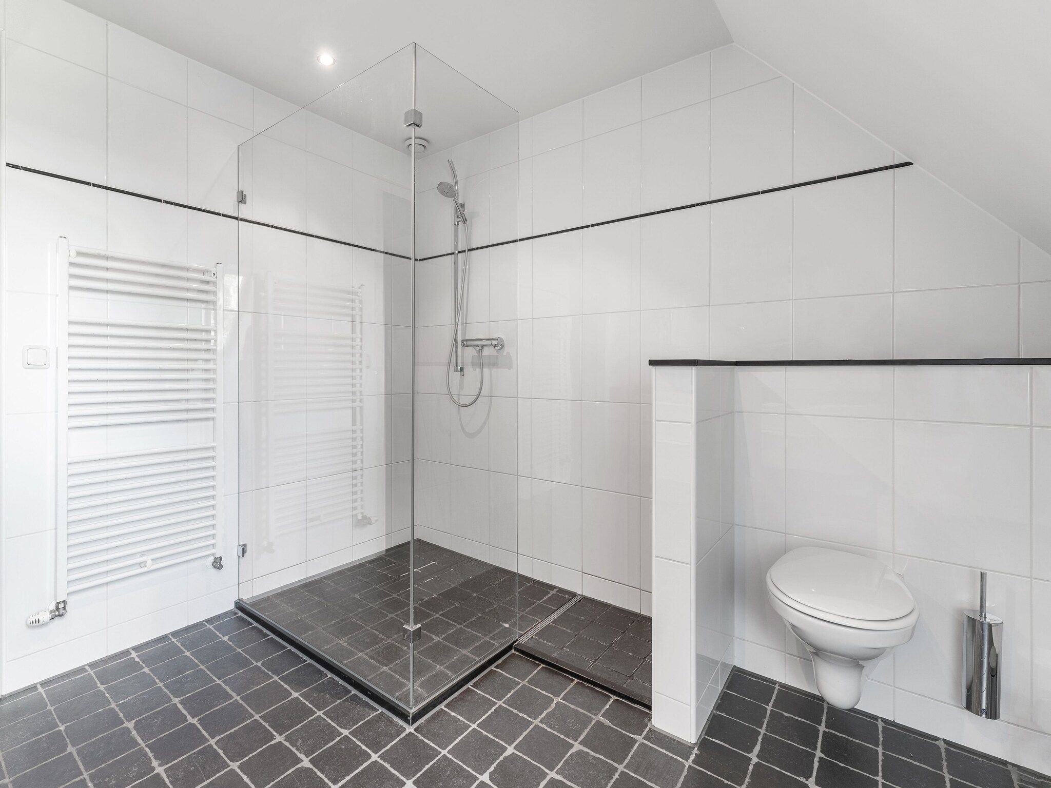 De badkamer van De Pauwenhof in Heiloo