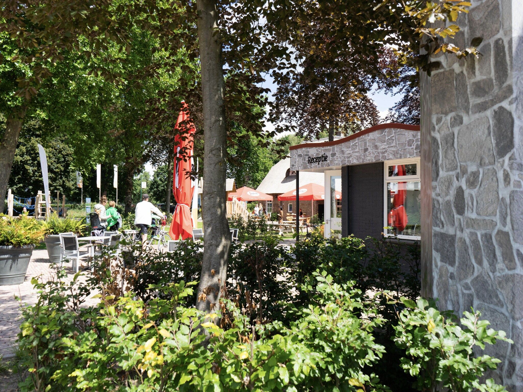 Parkfaciliteiten bij Pavilion l'etage 44 in Kaatsheuvel