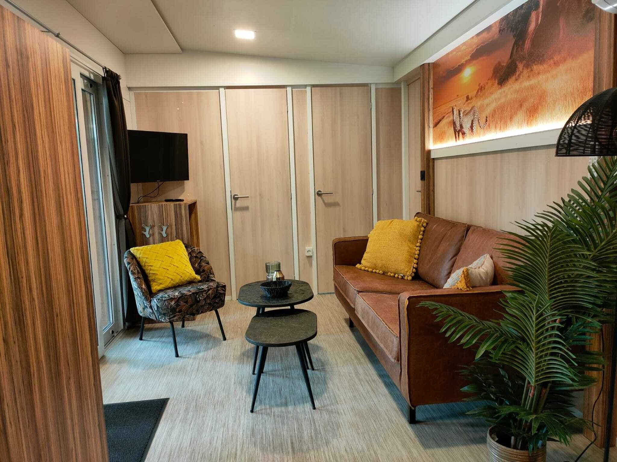 De woonkamer van Cottage 4 in Kaatsheuvel