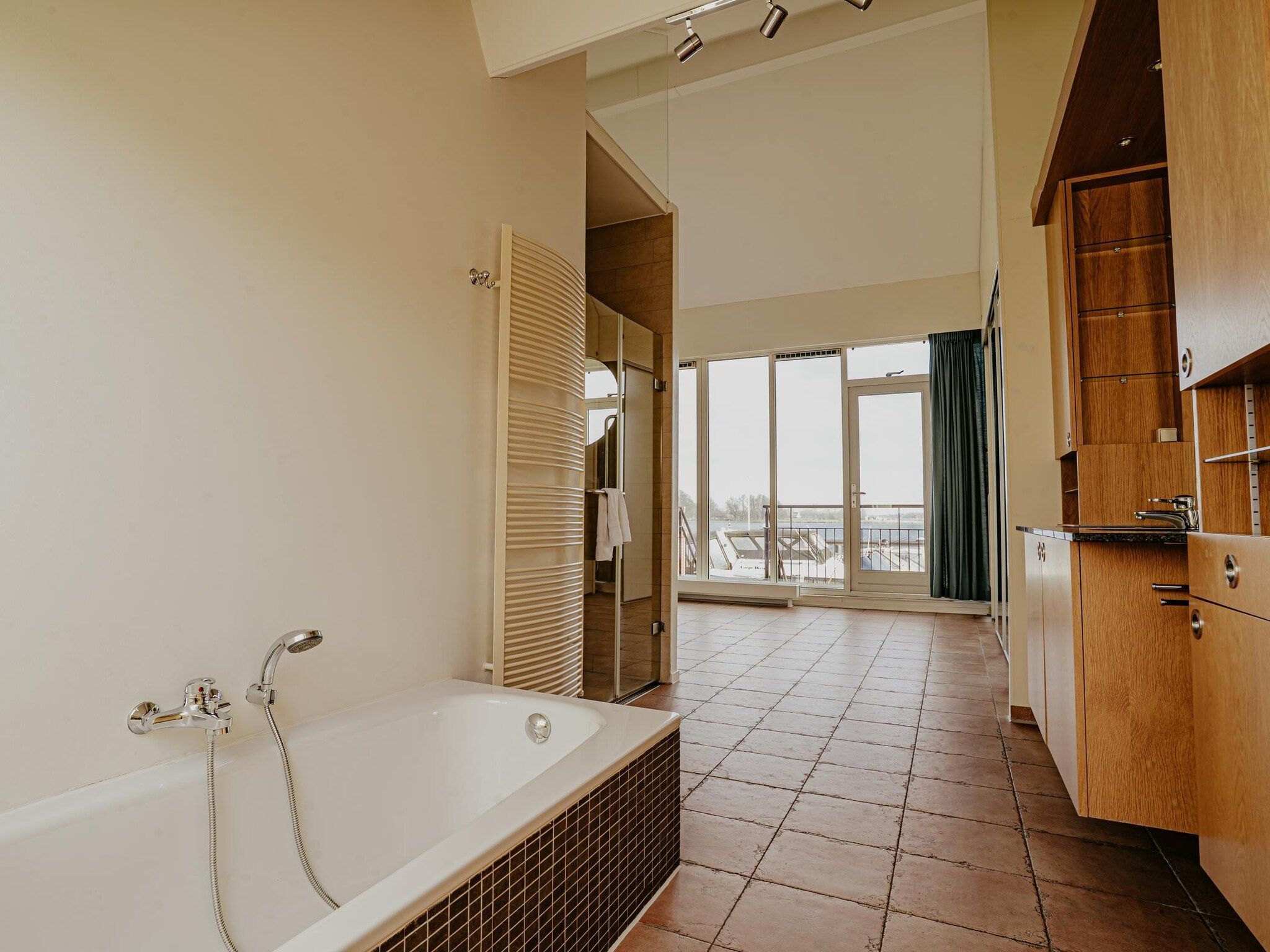 De badkamer van Waterpark de Meerparel 12 in Uitgeest
