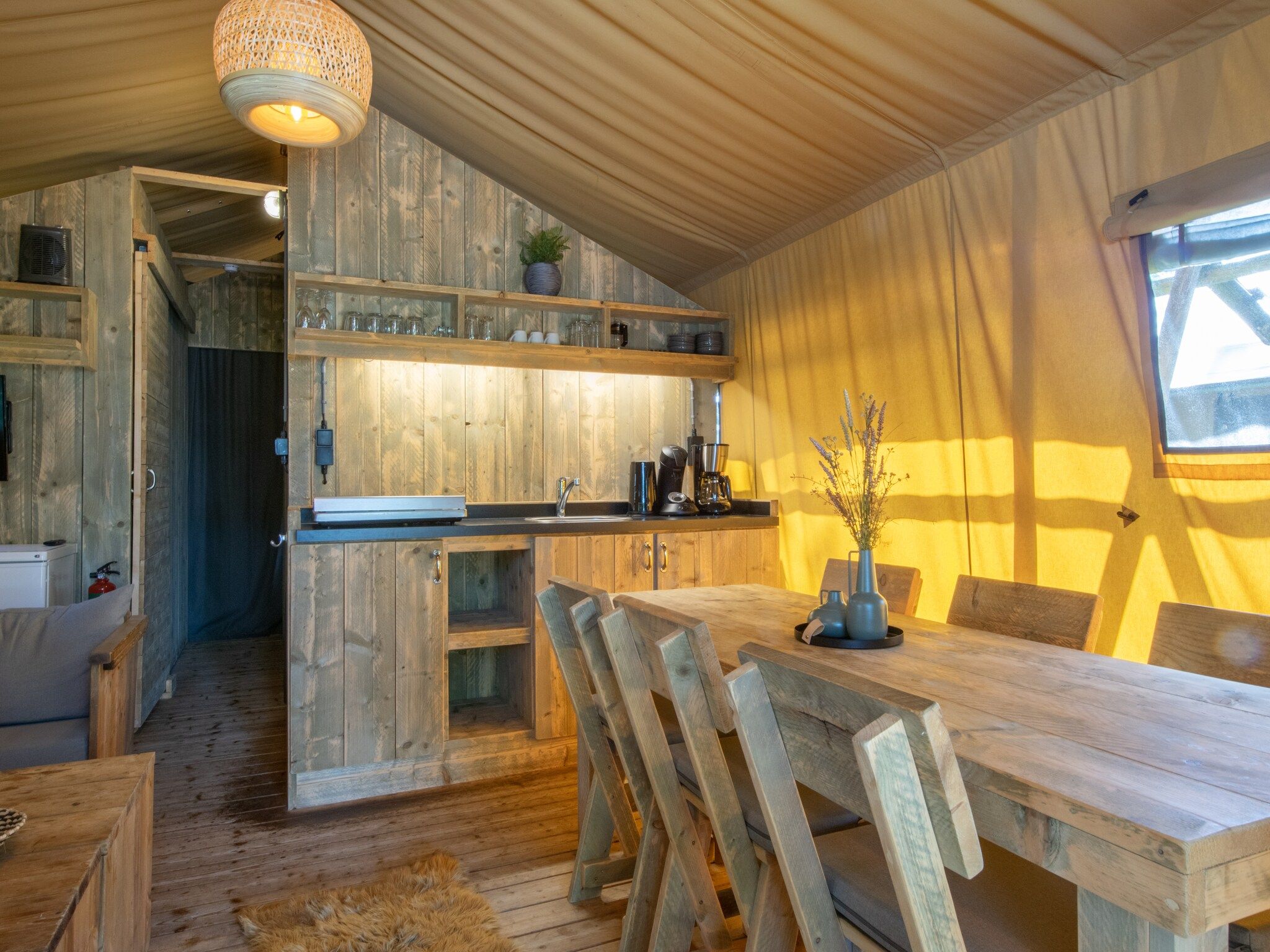 De keuken van Vakantiepark Klein Vink 20 in Arcen