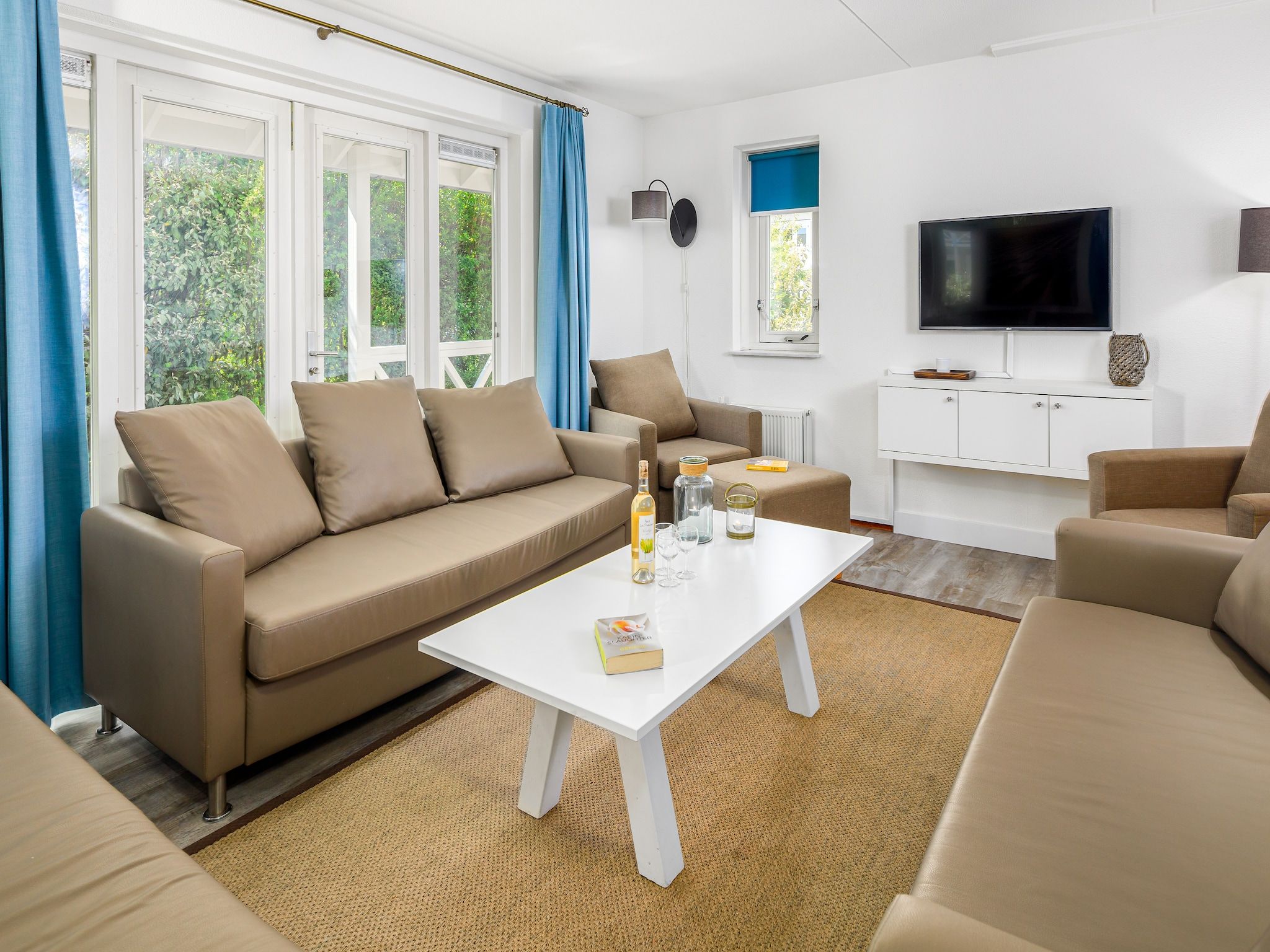 De woonkamer van Cape Helius 23 in Hellevoetsluis