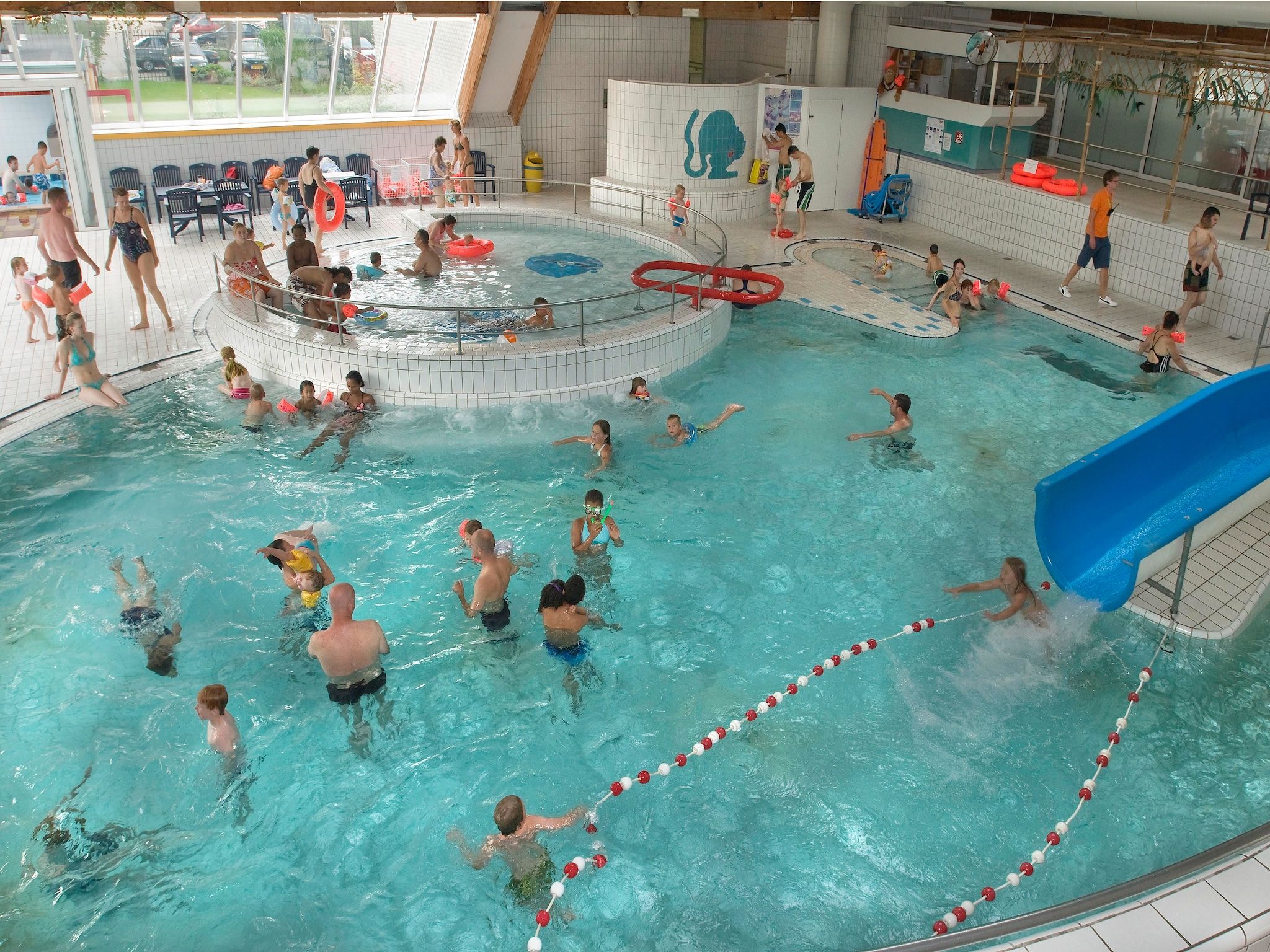 Parkfaciliteiten bij Vakantiepark de Katjeskelder 16 in Oosterhout
