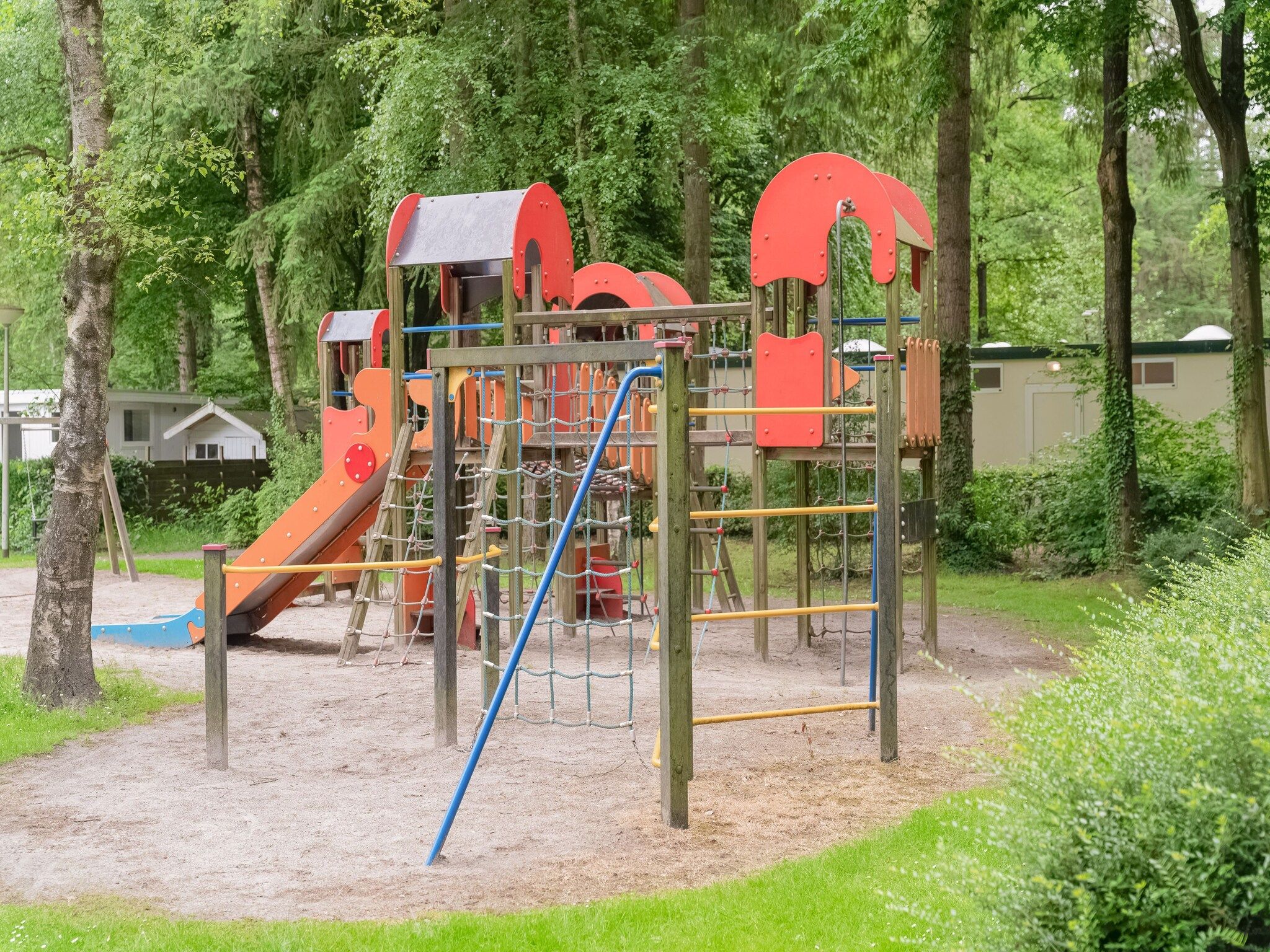 De tuin van Chalet in Vledder in Vledder