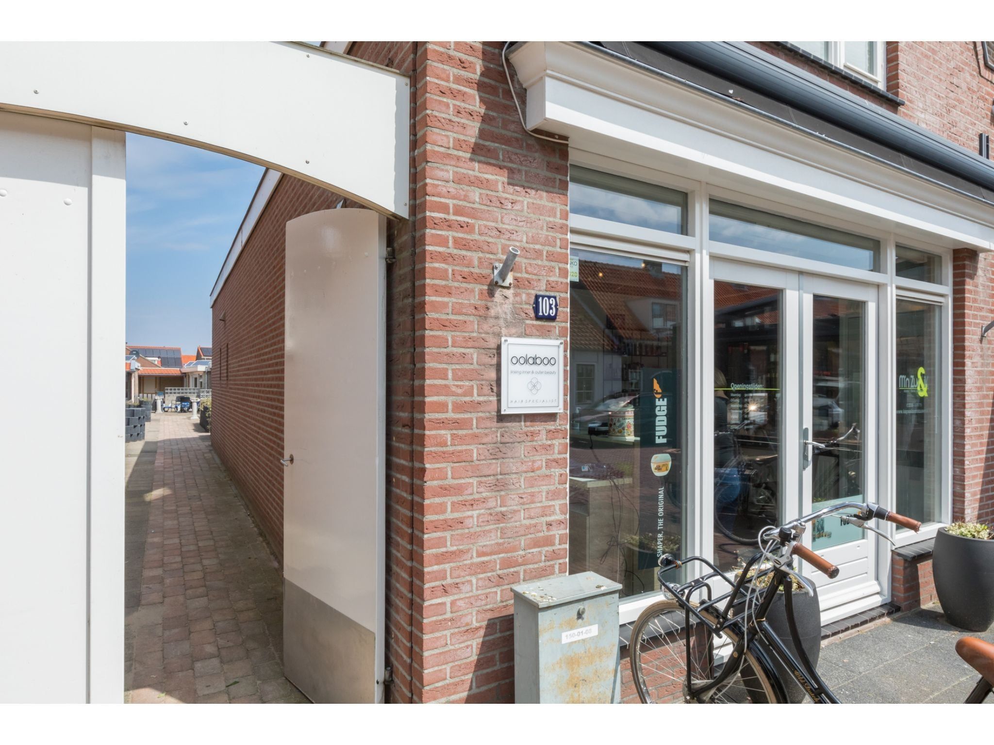 De buitenkant van Zuidstraat 103 in Westkapelle