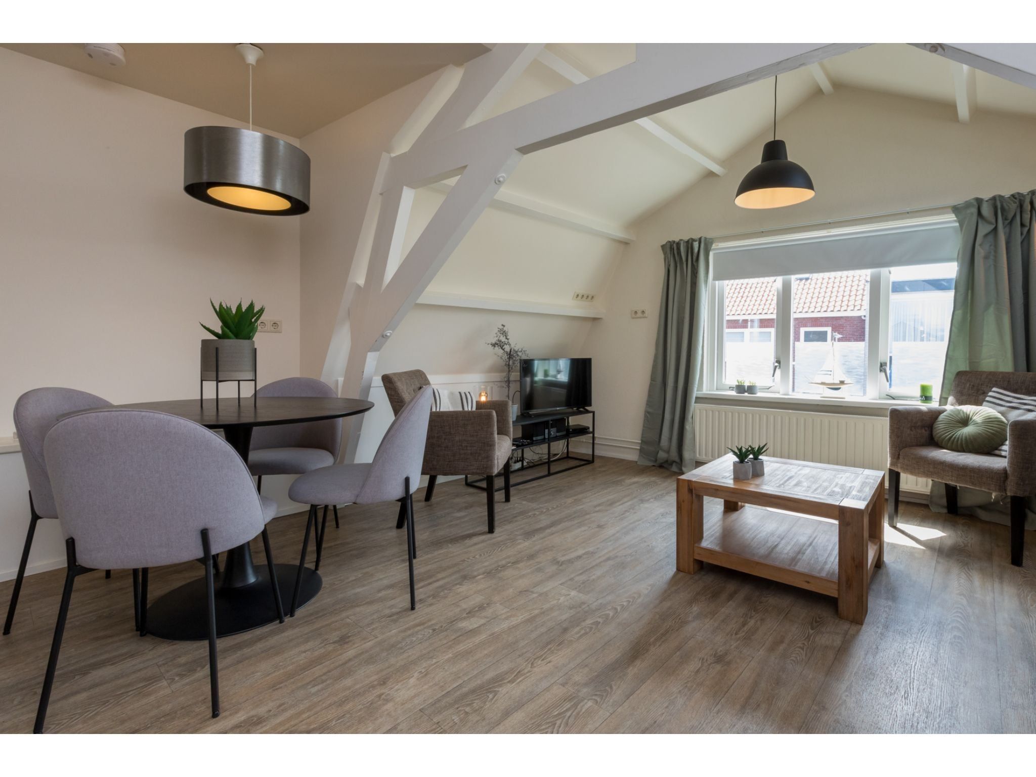 De woonkamer van Zuidstraat 103 in Westkapelle