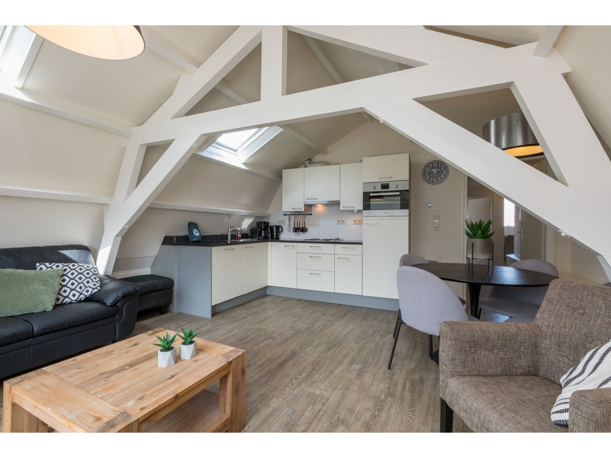 De woonkamer van Zuidstraat 103 in Westkapelle