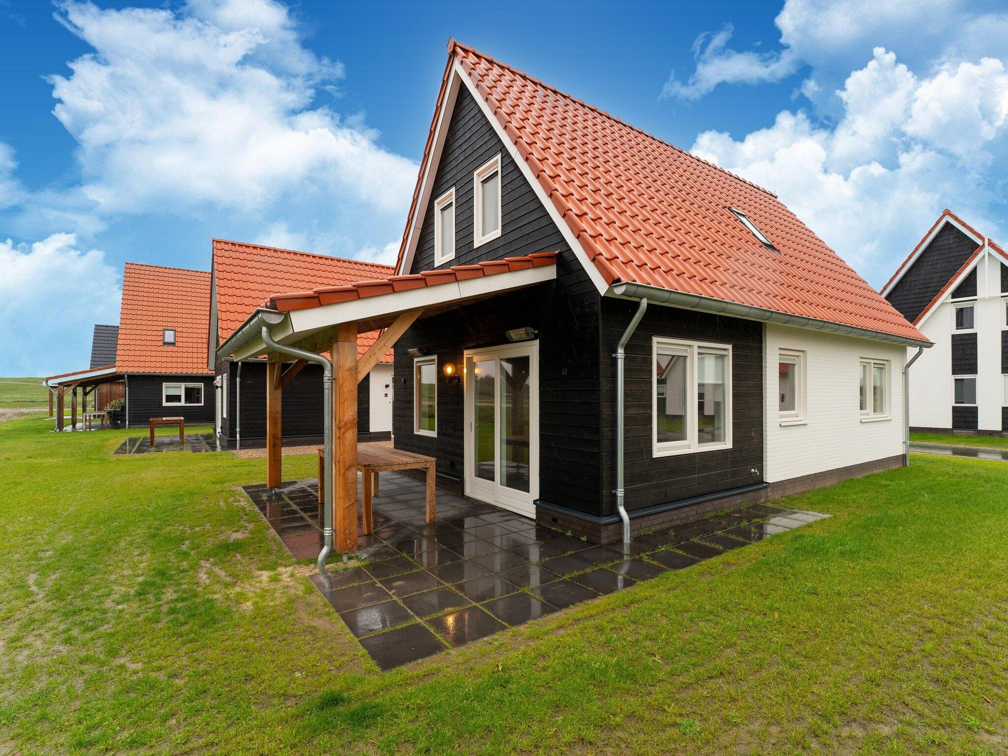 De buitenkant van De Wulp Huis Nr 50 in Scherpenisse