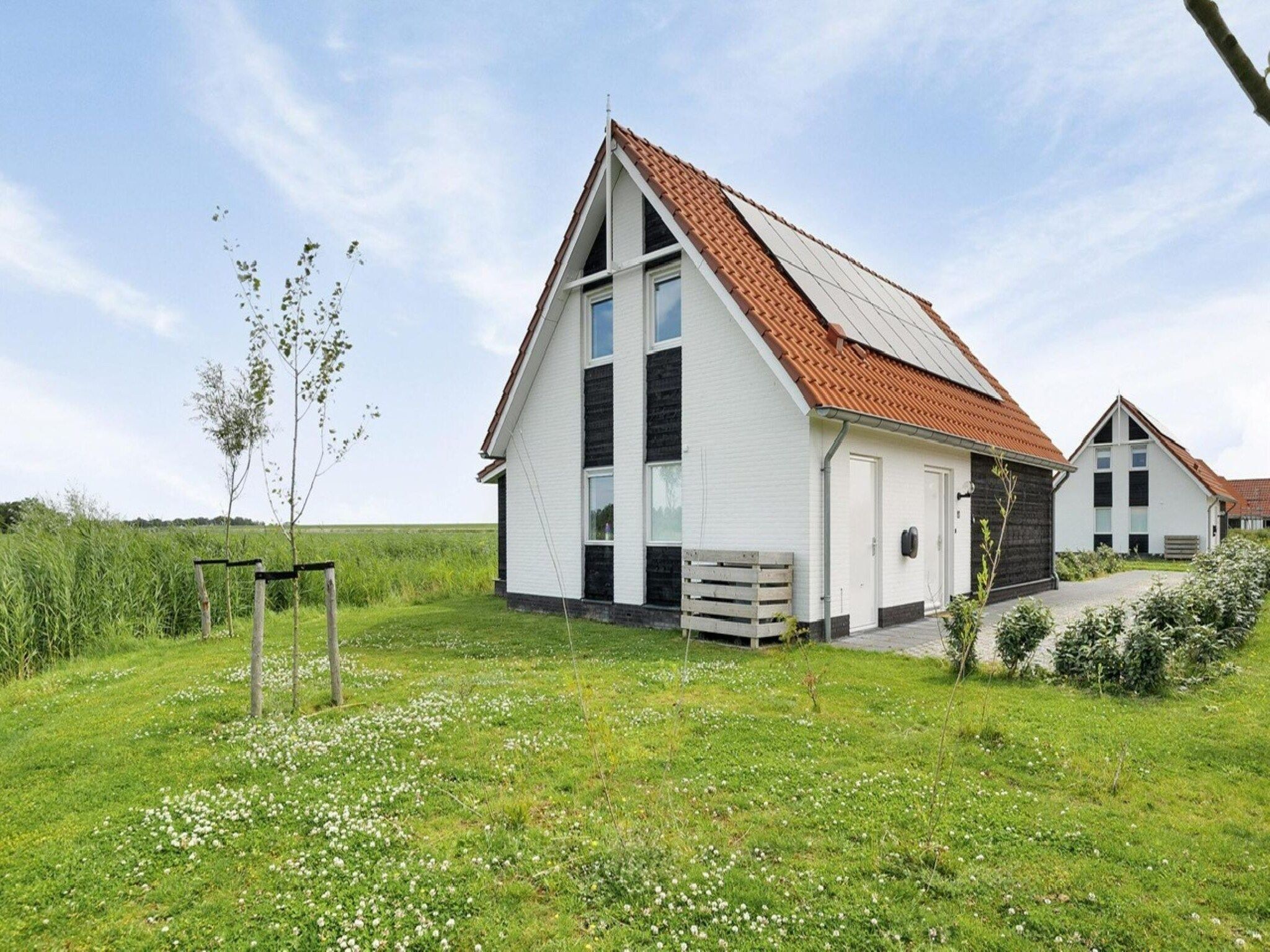 De buitenkant van De Ooievaar Huis Nr 47 in Scherpenisse