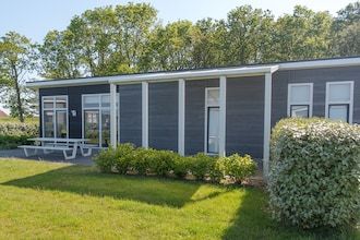 Modern chalet vlakbij het strand in Wemeldinge
