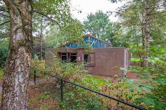 Bungalow in Weerterbergen met Haard in Weert