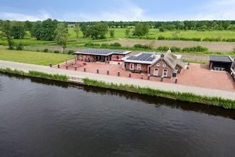 Boswoning in Friesland met Sauna in Jistrum / Skûlenboarch