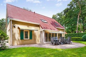 Rolstoeltoegankelijke bungalow met sauna in Diessen-Baarschot