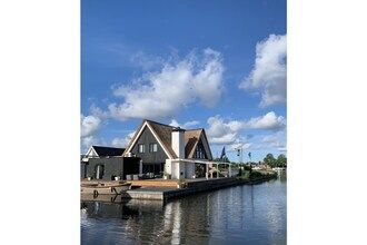 aan het water in Friesland (NI) in Stavoren