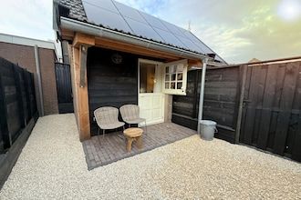 Vakantiehuisje met 1 slaapkamer in Sint Maartensbrug