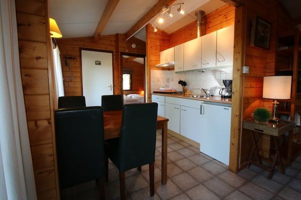 Keuken - Chalet in Nederland met Privétuin in Ootmarsum (3)