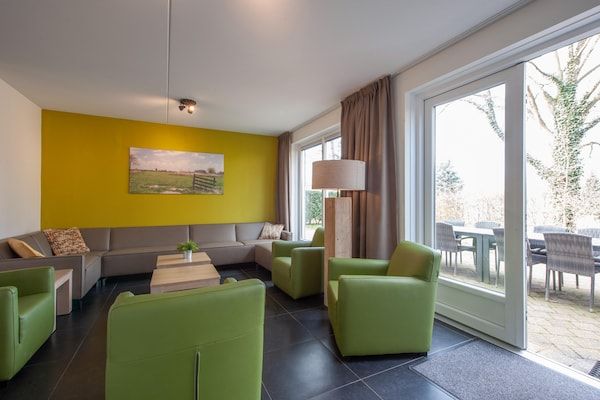 Woonkamer - Ontspannende vakantie in Arcen in Arcen (2)