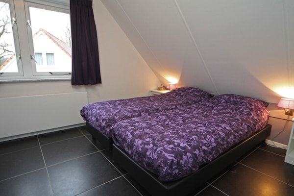 Slaapkamer - Villa in Arcen met douche en sauna in Arcen (3)