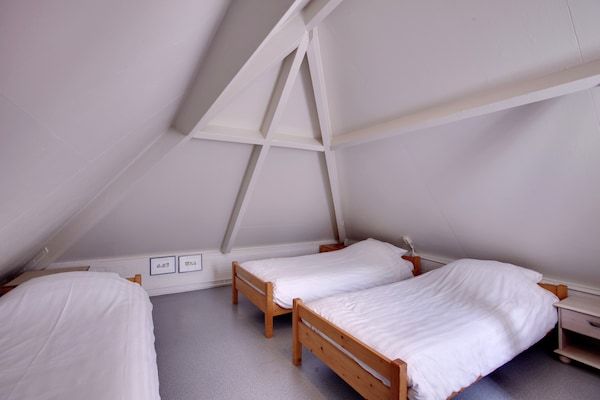 Slaapkamer - Rustig bosverblijf in Dalfsen (3)
