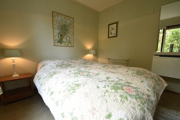 Slaapkamer - Vakantiehuis in Bergen aan Zee met terras in Bergen aan zee (3)