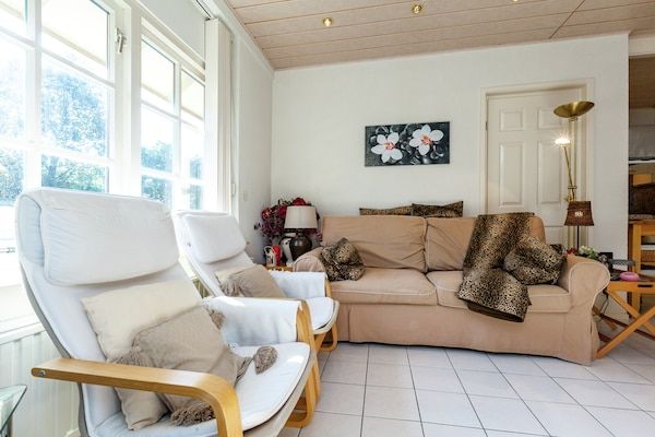 Woonkamer - Appartement in Oostkapelle bij Strand in Oostkapelle (1)
