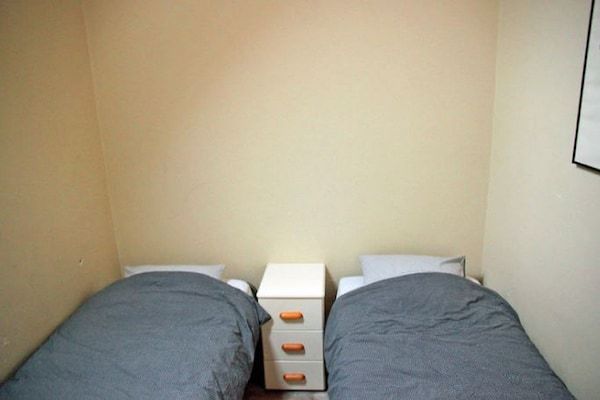 Slaapkamer - Vakantiehuis in Egmond aan Zee bij Strand in Egmond aan zee (5)