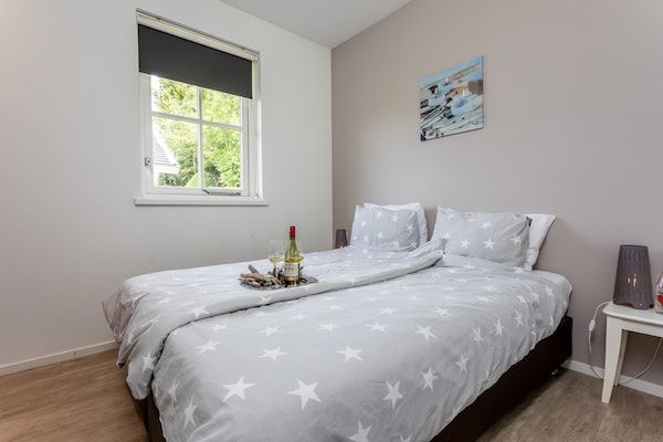 Slaapkamer - Vakantiehuis bij kust en bos in Noordwijk (5)