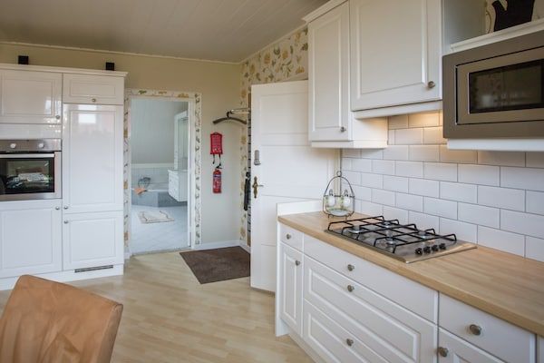 Keuken - Boutique appartement in Ritthem met terras in Vlissingen-Ritthem (4)