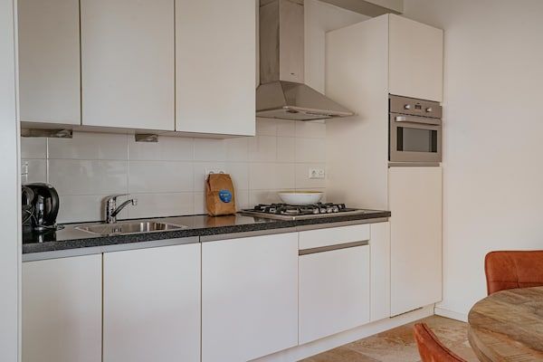 Keuken - Appartement in Egmond met Uitzicht op Zee in Egmond aan zee (4)