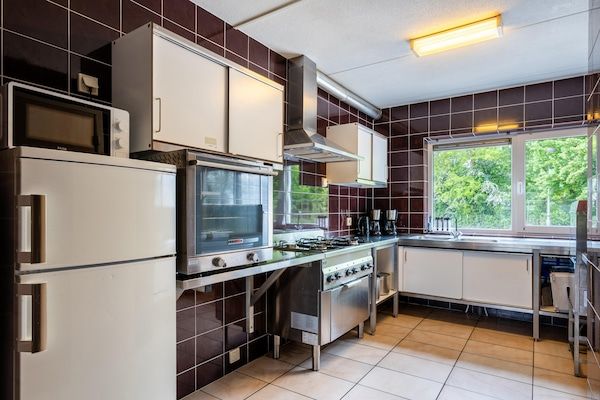 Keuken - Grote huisdiervriendelijke lodge in Gasselternijveen (4)