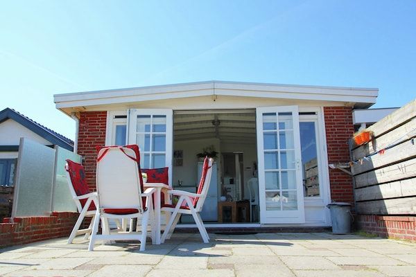 Buitenkant - Vakantiehuis Egmond bij Strand in Egmond aan zee (1)