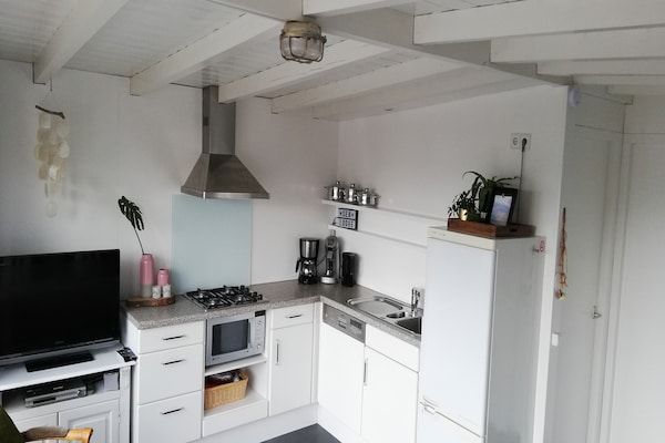 Keuken - Vakantiehuis Egmond bij Strand in Egmond aan zee (3)