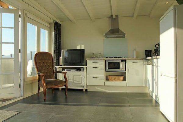 Keuken - Vakantiehuis Egmond bij Strand in Egmond aan zee (5)