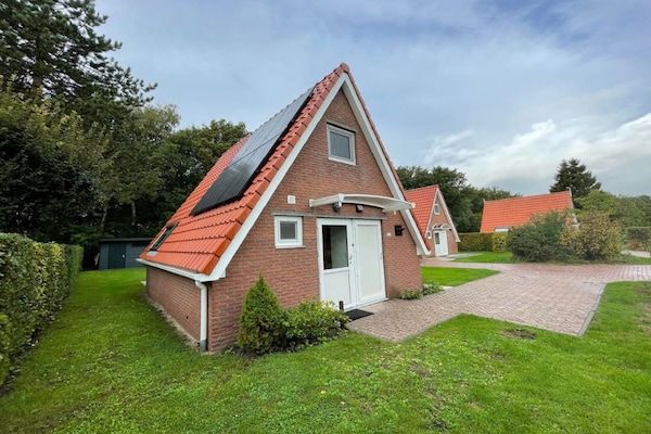 Buitenkant - Vakantiehuis in Friesland met Tuin in Sint Nicolaasga (1)