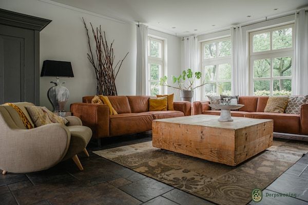 Woonkamer - Landhuis naast een natuurgebied in Leende (2)