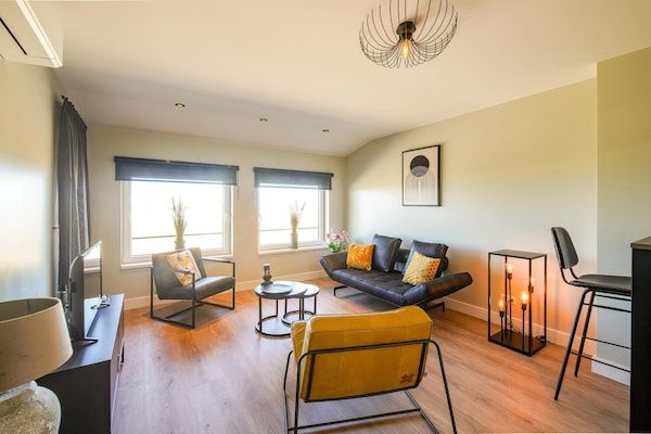 Woonkamer - Appartement in Katwijk bij het Strand in Katwijk (2)