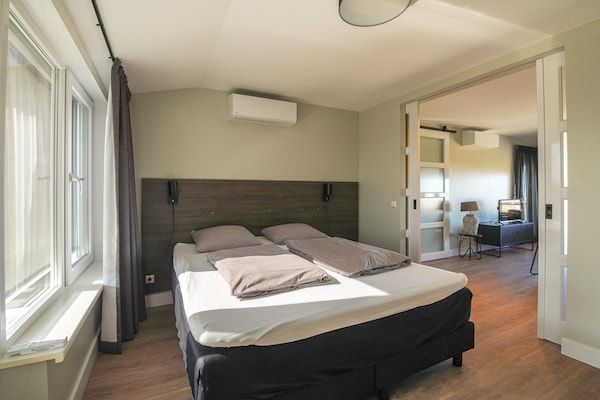 Slaapkamer - Appartement in Katwijk bij het Strand in Katwijk (5)