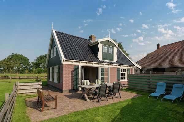 Buitenkant - Vakantiehuis bij Lutjestrand Strand in Hippolytushoef (1)