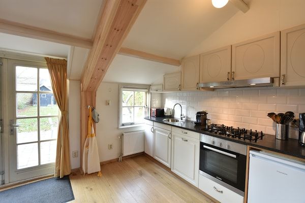 Keuken - Vakantiehuis in Nieuwvliet bij Strand in Nieuwvliet (3)