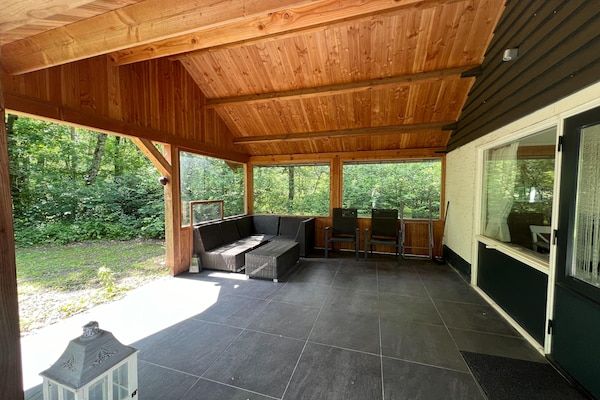 Terras - Vakantiehuis in Stramproy bij natuurgebied in Stramproy (4)